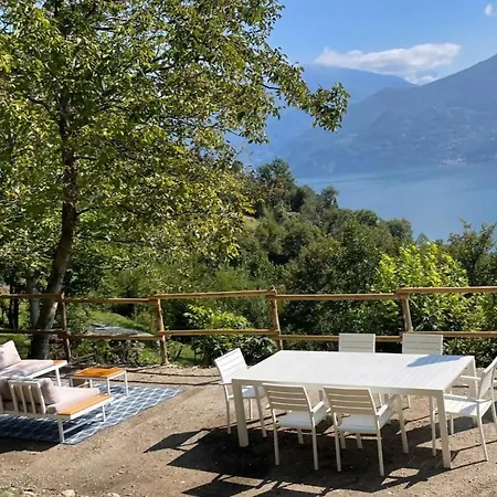 - Dreamy Retreat, Footpath Only 度假居