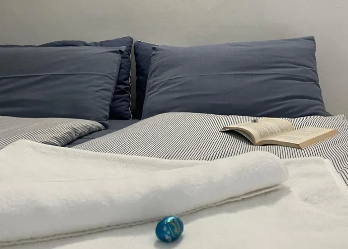 Chalet - Dreamy Retreat, Footpath Only Cadenabbia