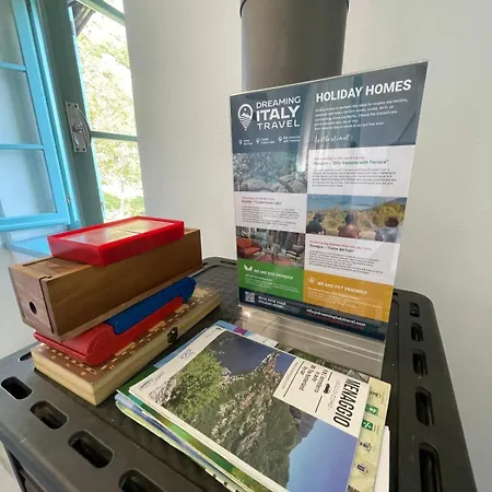 - Dreamy Retreat, Footpath Only