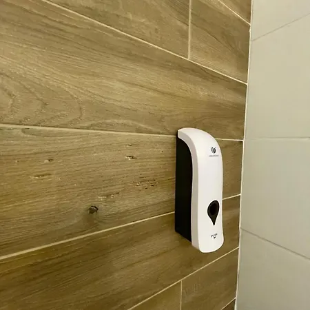 - Dreamy Retreat, Footpath Only * Cadenabbia